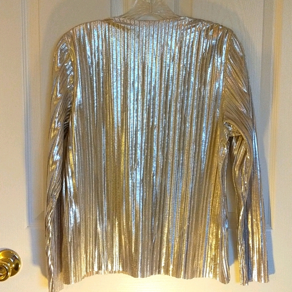 H&M Long Sleeve Silver Top with Raw Hems - Picture 2 of 8